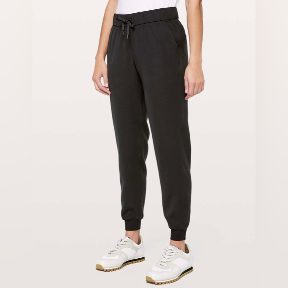 Lululemon On The Fly Joggers
